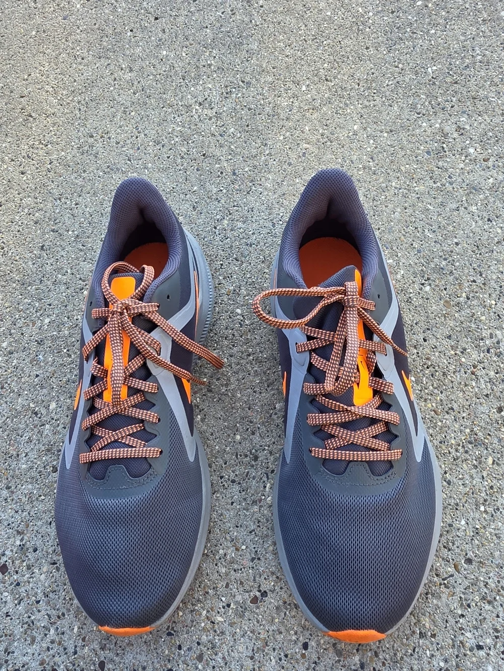 Nike Downshifter Sneaker Men Size 9.5